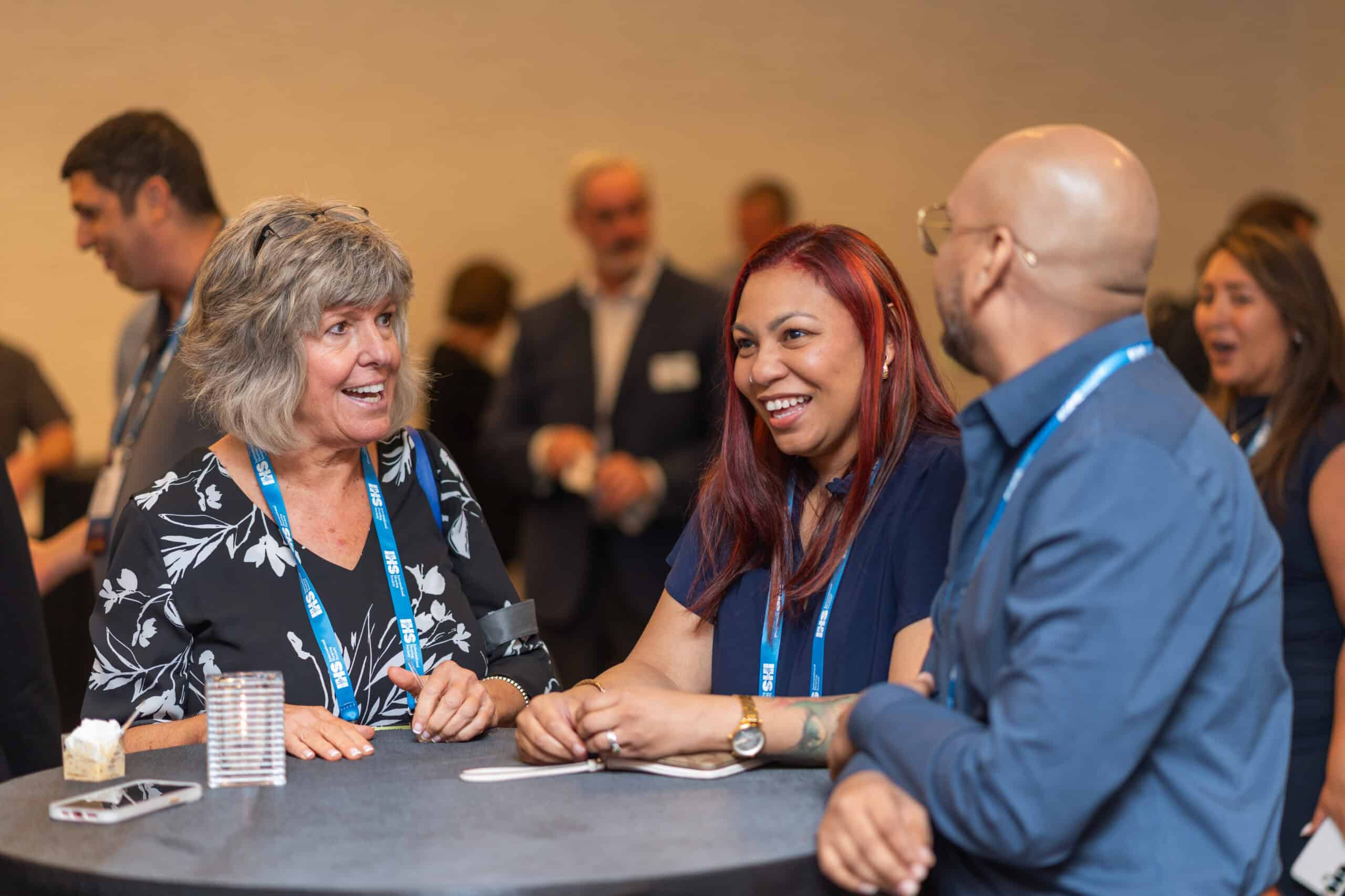 attendees networking during the IHS Conference & Expo